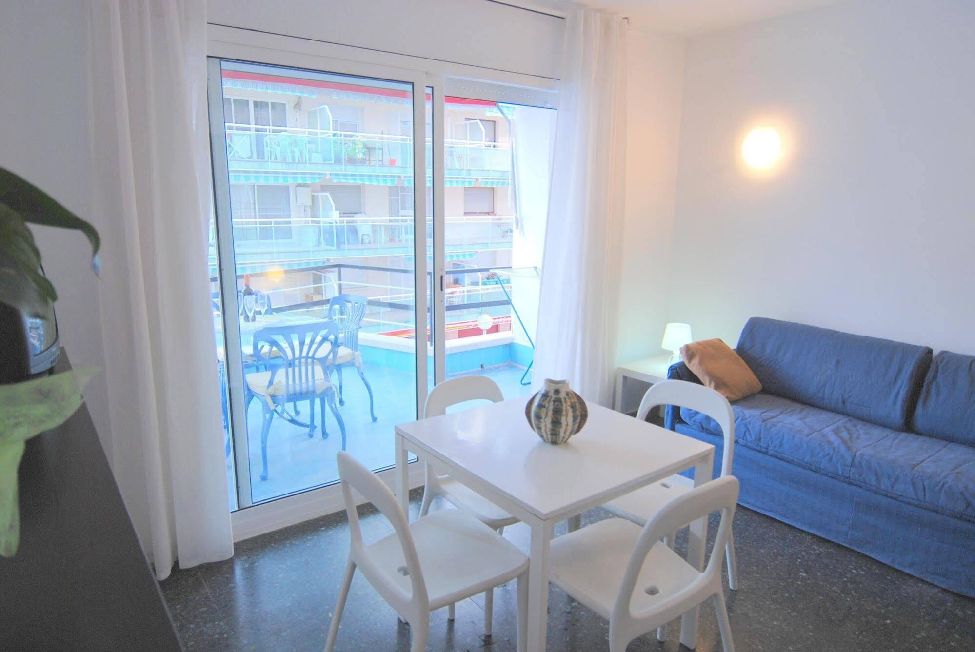 Zeus Alexis Ii Apartament